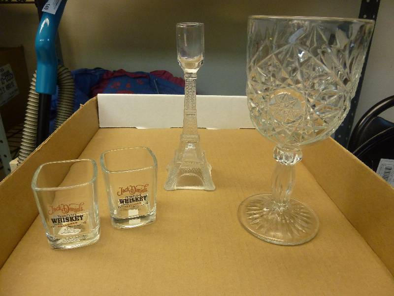 lot 168 image: Jack Daniels Shot Glasses