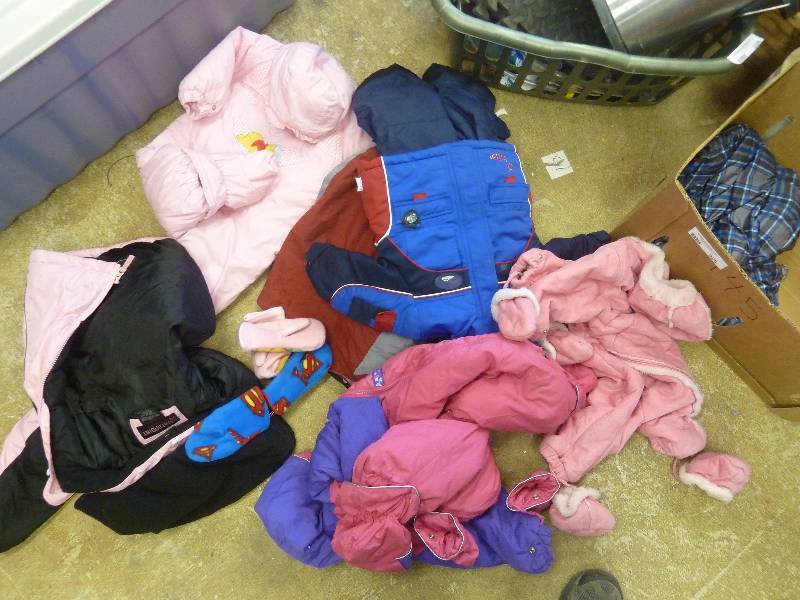 lot 225 image: Kids Winter Clothes Lot
