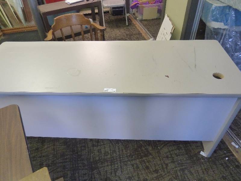 lot 239 image: Desk
