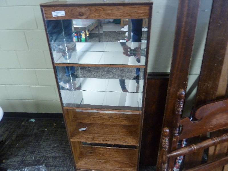 lot 250 image: Shelving Unit