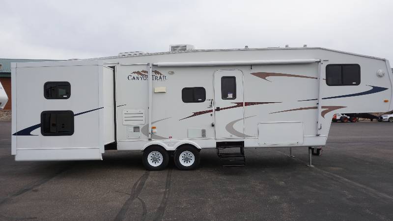2006  Gulf Stream Canyon Traile 30FBHS Bunk House 5th Wheel Camper with  Double Slide-out