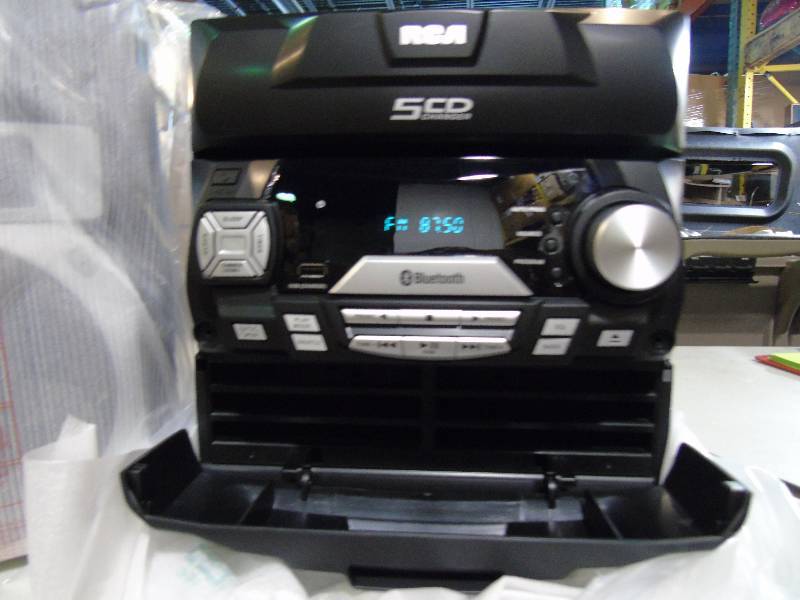 lot 58 image: RCA 400-Watt 5-CD Bluetooth Sound System
