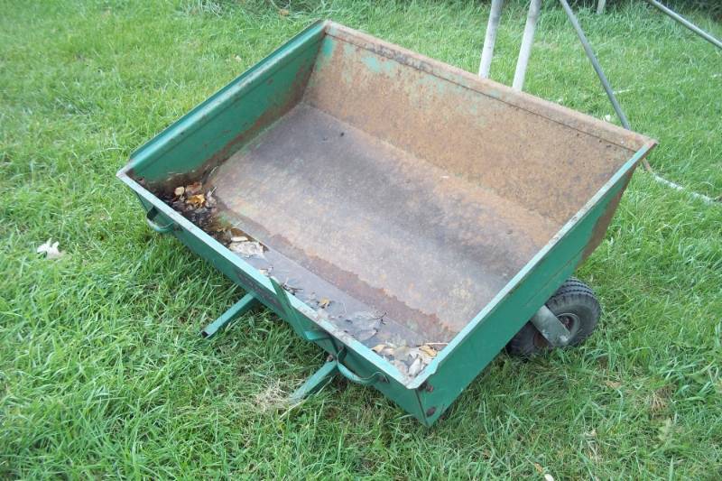 Garden Dump Cart