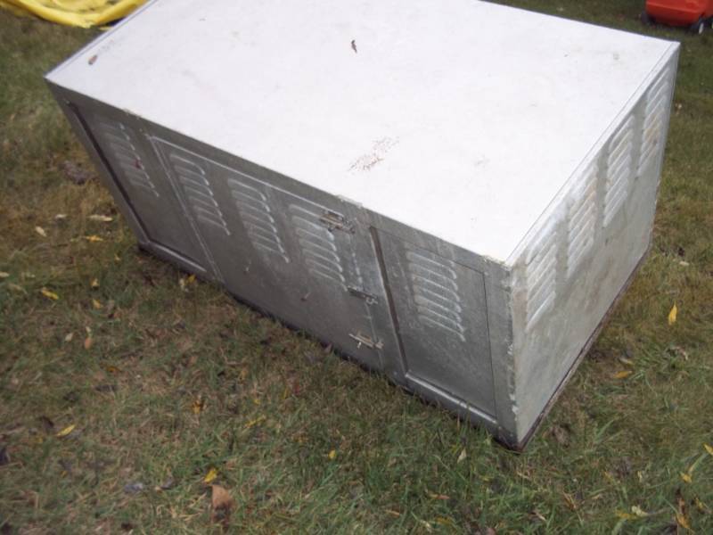 Hitch Dog Kennel 24x 22 x 46