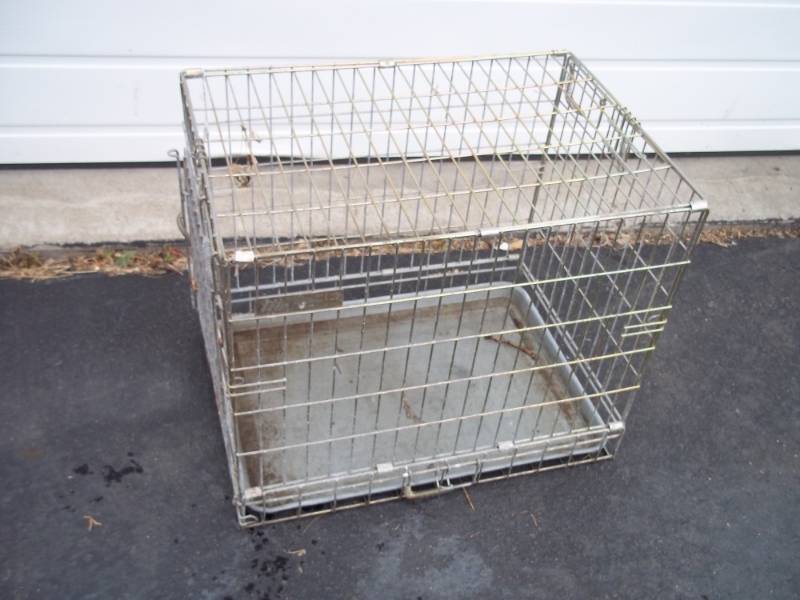 Pet Kennel 18 x 16 x 24