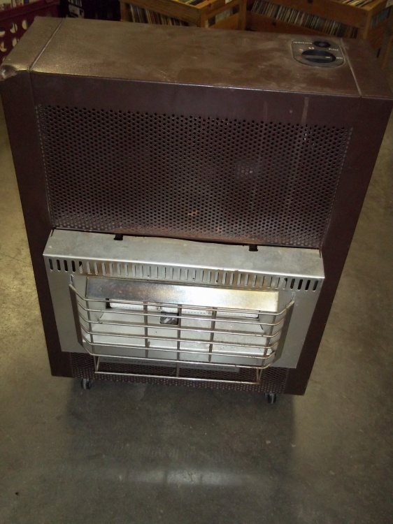 Propane heater with 20# Tank on wheels