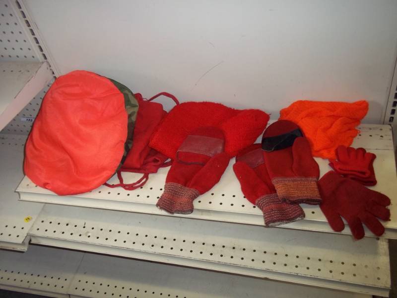 Hunting Mitts, Hats and insulated seat