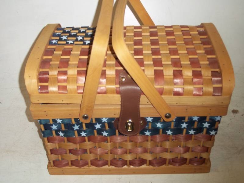 Picnic Basket with accessories