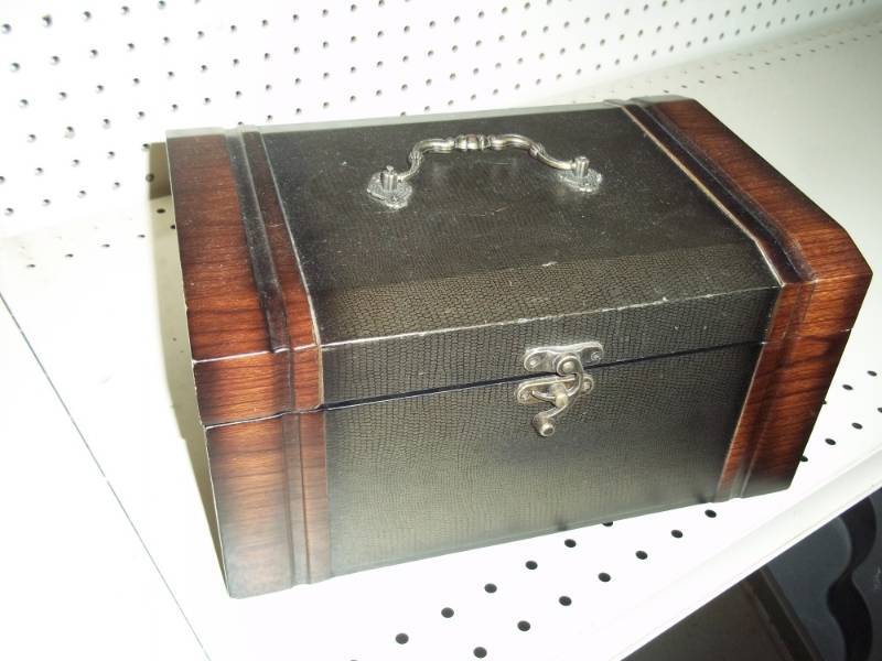 Wood Trinket Box
