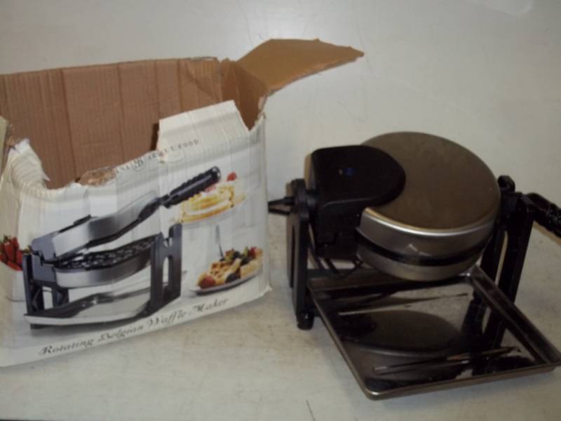 Rotating Belgian Waffle Maker