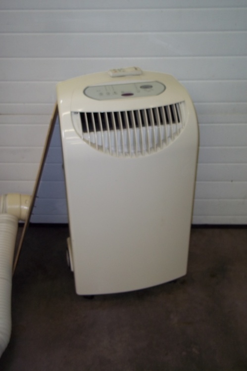 9000 BTU Air Conditioner