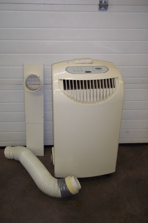 9000 BTU Air Conditioner