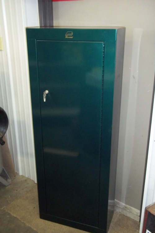 Gun Safe Like New 10 x 21 x 55