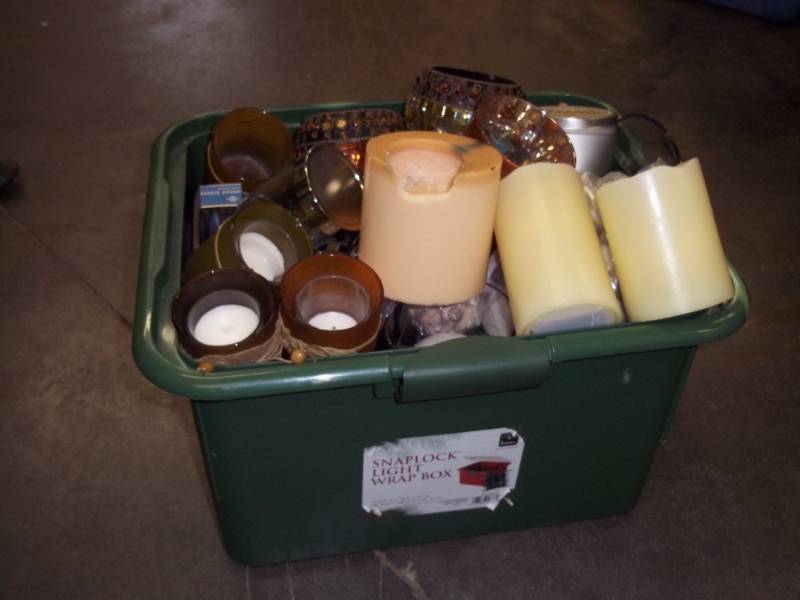 Tote with candles