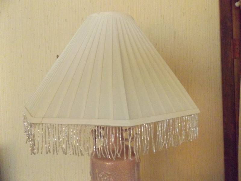 lot 459 image: Lamp