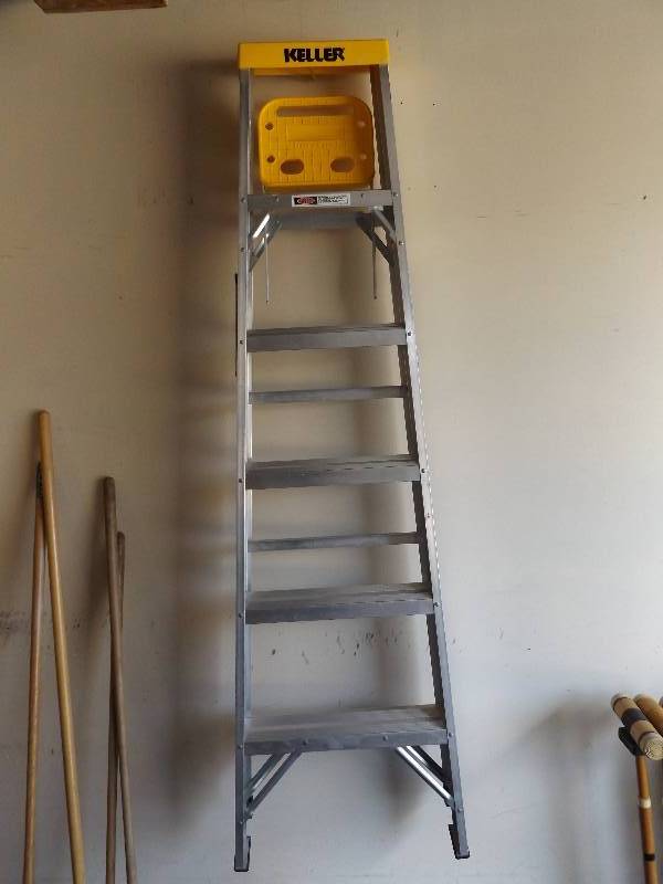 lot 443 image: Keller Aluminum Ladder