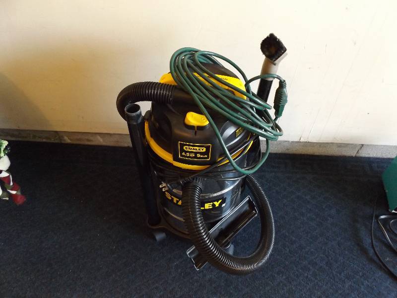 lot 447 image: Stanley Shop Vac