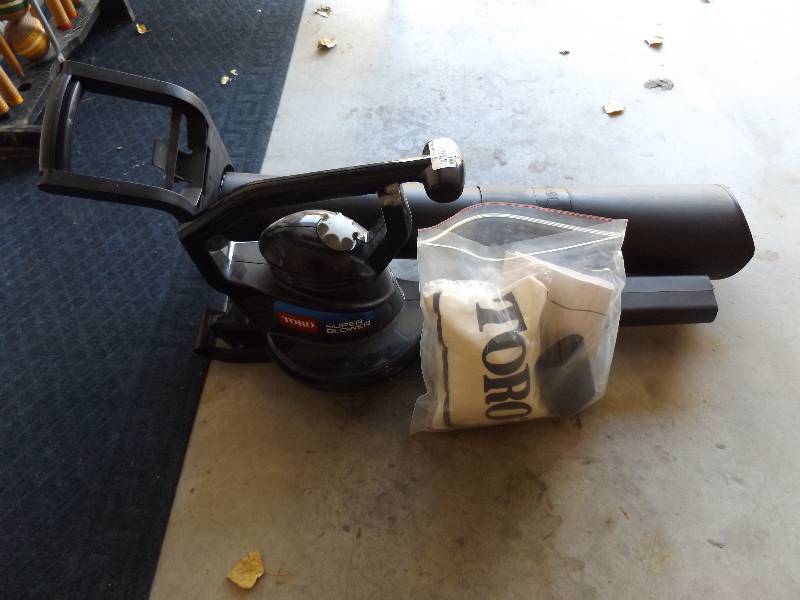 lot 449 image: Toro Super Blower