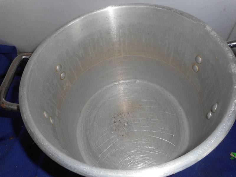 lot 14 image: STAINLESS STEEL COOKER