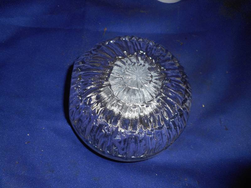lot 48 image: CRYSTAL QUARTZ CLOCK