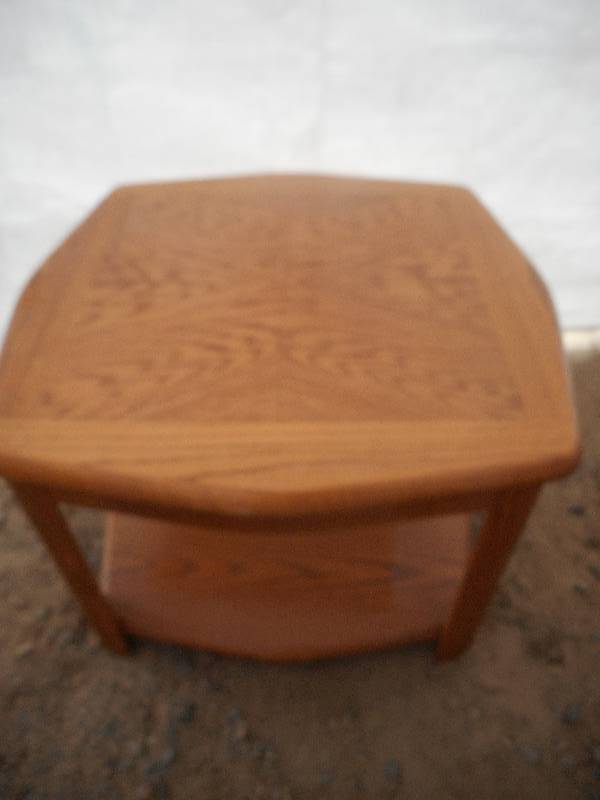 lot 75 image: SOLID WOOD COFFEE TABLE