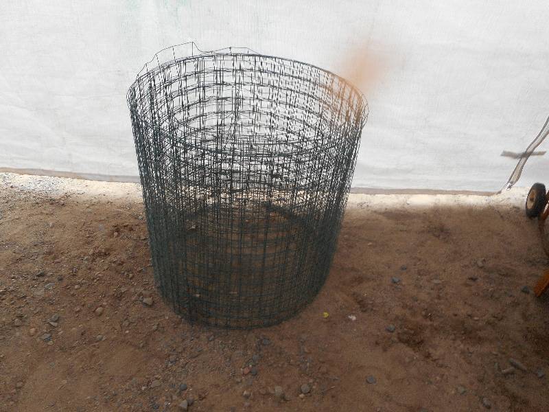 lot 80 image: ROLL OF GARDEN WIRE