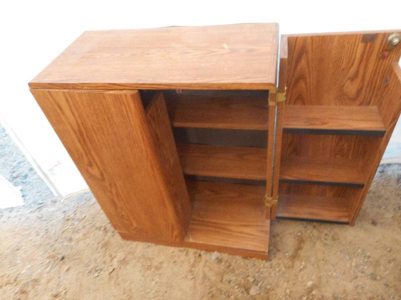 lot 110 image: STORAGE CABNET