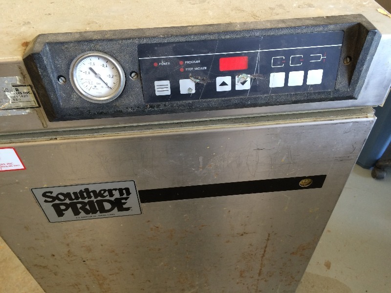 Southern Pride Vacuum Pack Machine  Bring Your Own Help for Loading