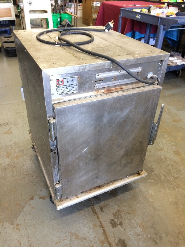 Henny Penny HC-903 Heated Holding Cabinet - Works    Bring Your Own Help for Loading