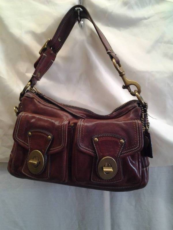 lot 22 image: Genuine Leather Coach Hand Bag With Dust Bag
