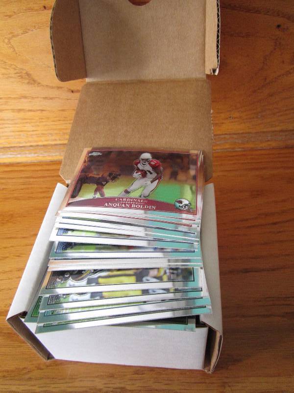Box of 2009 topps chrome football c...