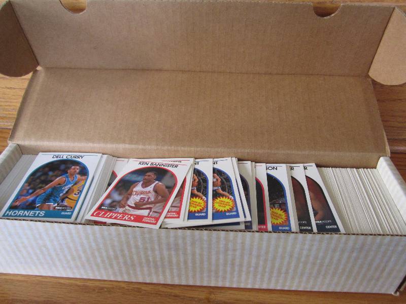 Box of 1989-90 nba hoops basketball...