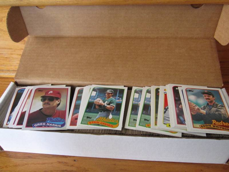 Box of 1989 topps baseball cards...