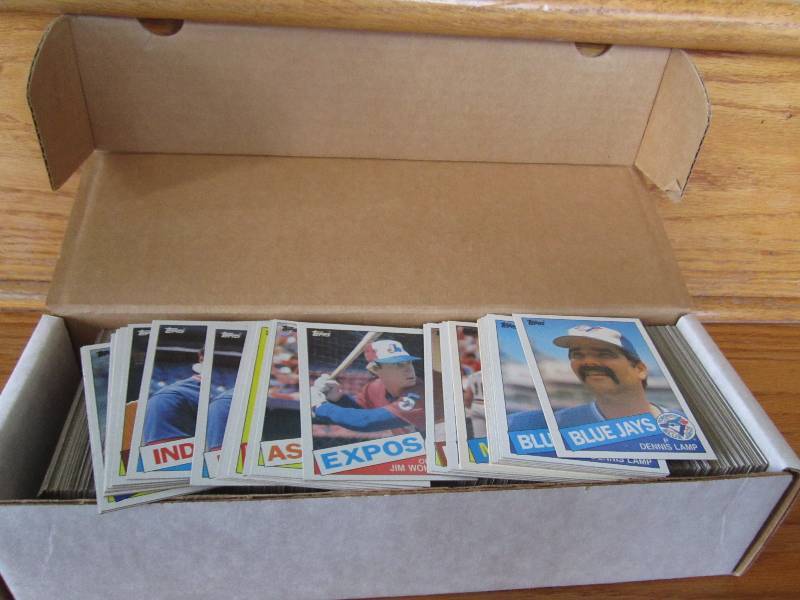 box of 1985 topps baseball cards...