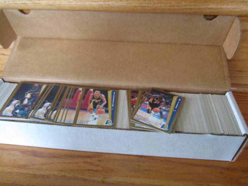 Box of 1992-93 fleer basket ball ca...