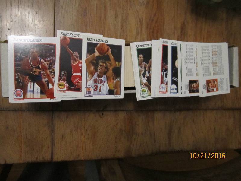 Box o 1991-92 NBA hoop basketball c...