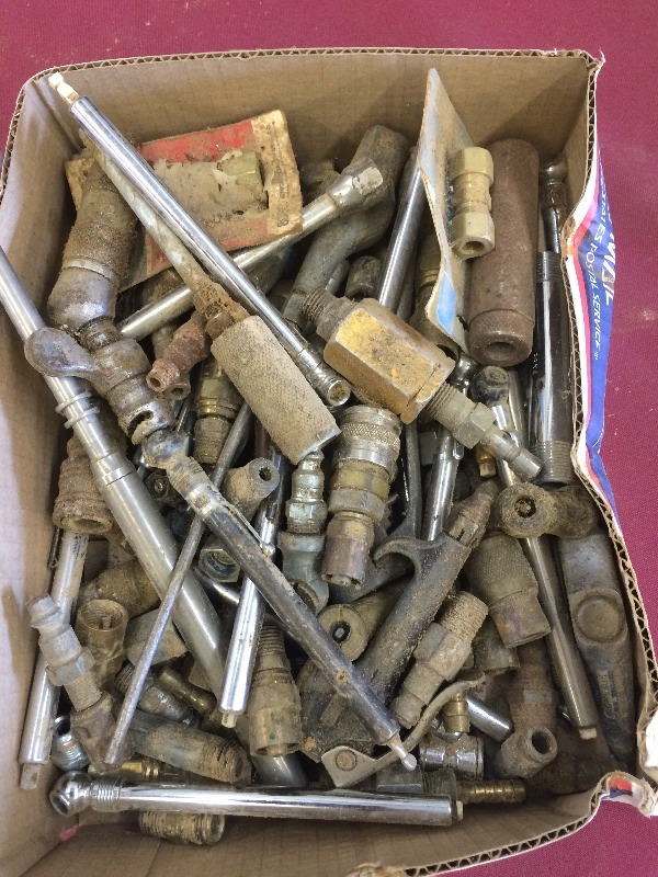 Assorted Air Tools  Fittings  Accessories   box lot