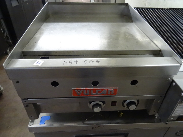 lot 13 image: Vulcan Natural Gas Griddle 24 X 24