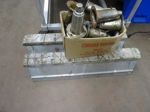lot 16 image: 2 Saw Horses, Box of Equipment Legs