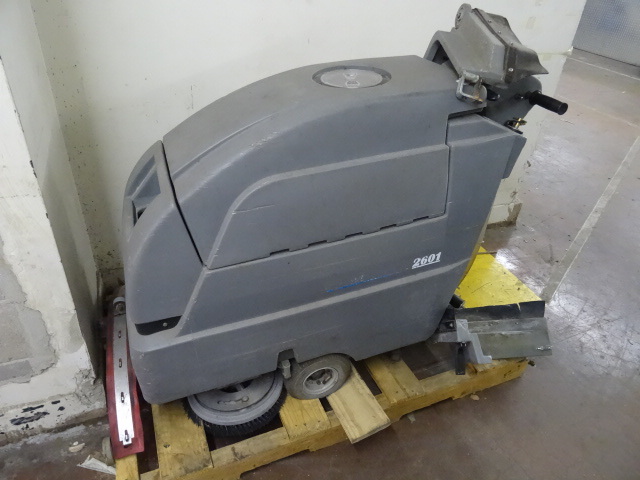 lot 22 image: Nobles 2601 Floor Scrubber 24 Volt
