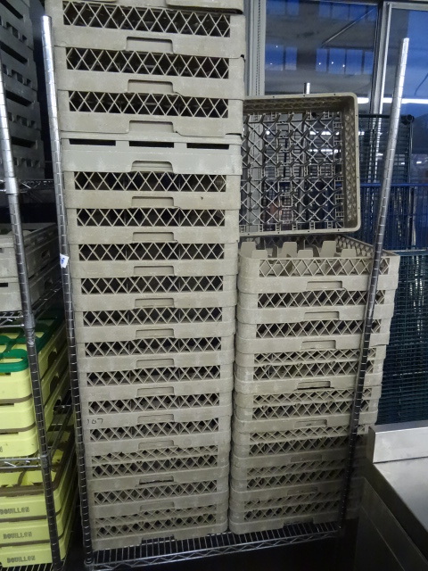 lot 38 image: 26 Dish Washer Racks