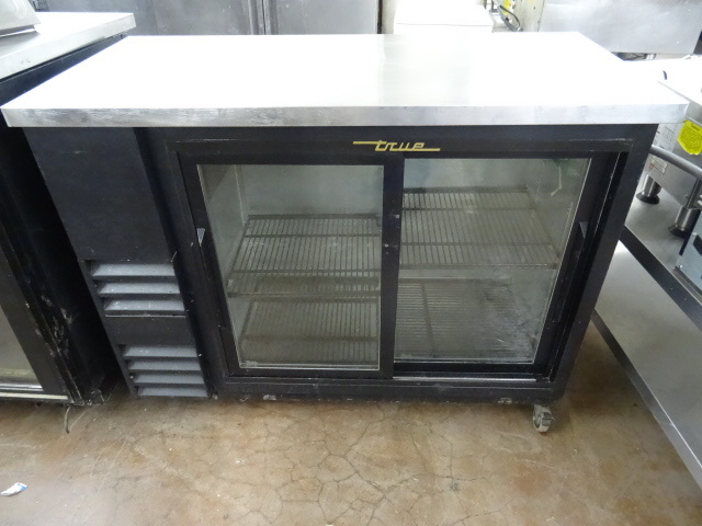 lot 71 image: True Beer Cooler on Wheels.