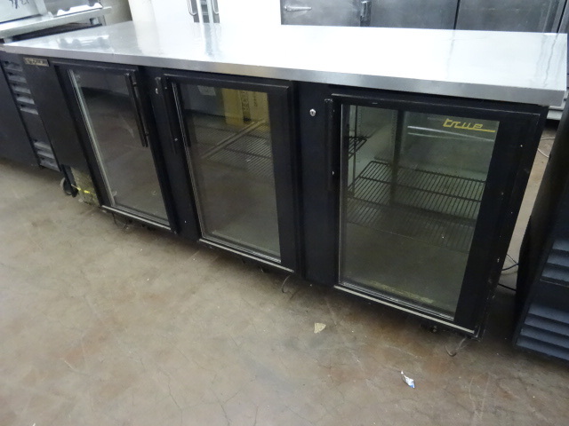 lot 73 image: Ture Triple Door Cooler for Beer,