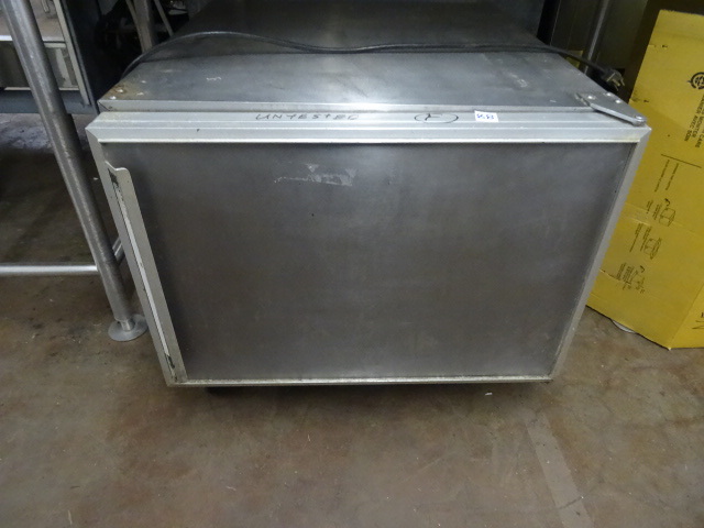 lot 88 image: Silver King Under Cabinet Freezer