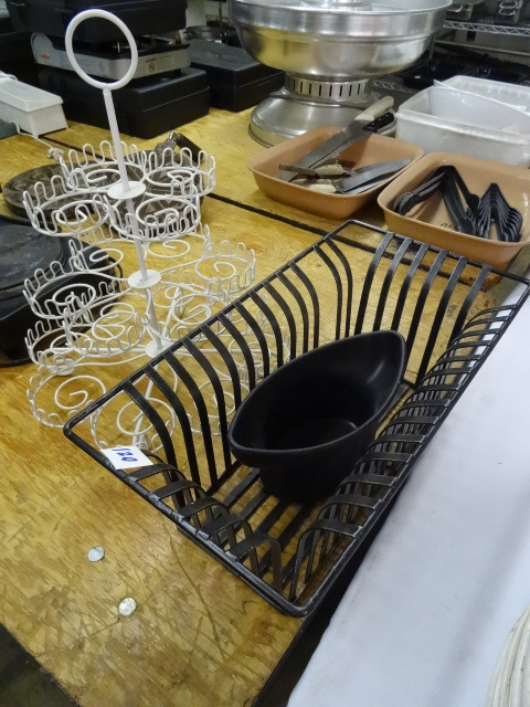 lot 120 image: Metal Basket, Metal 3 Tier Tree