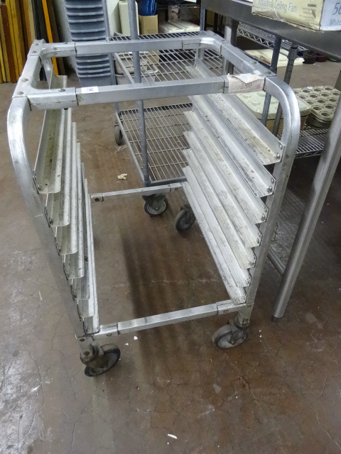 lot 139 image: Full Sized Pan Cart