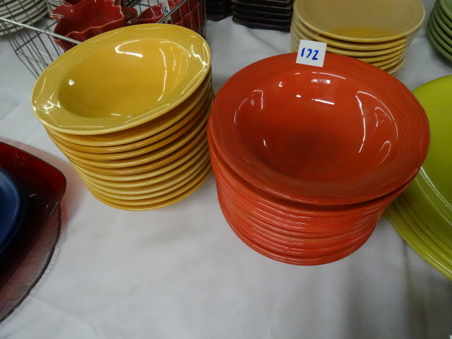 lot 172 image: Syracuse Bowls Qty 24
