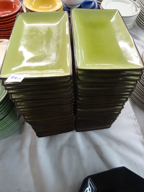 lot 176 image: New Sushi Plates Qty 48