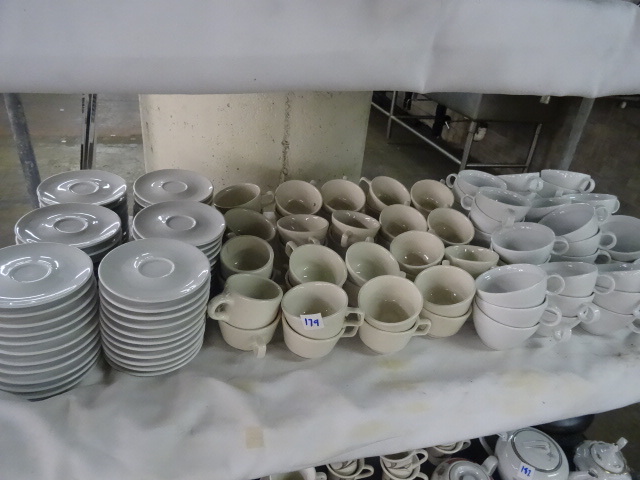 lot 179 image: Shelf Of Misc Coffee Cups and Saucers