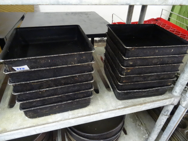 lot 215 image: Square Deep Dish Pizza Pans
